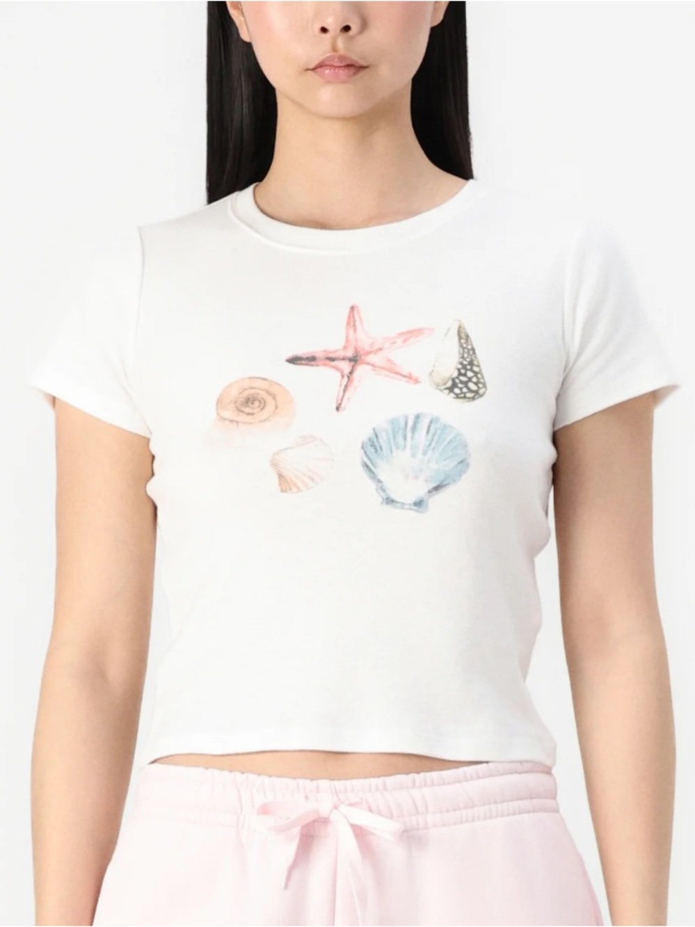 Hollister Women’s Cream Seashell Baby Tee